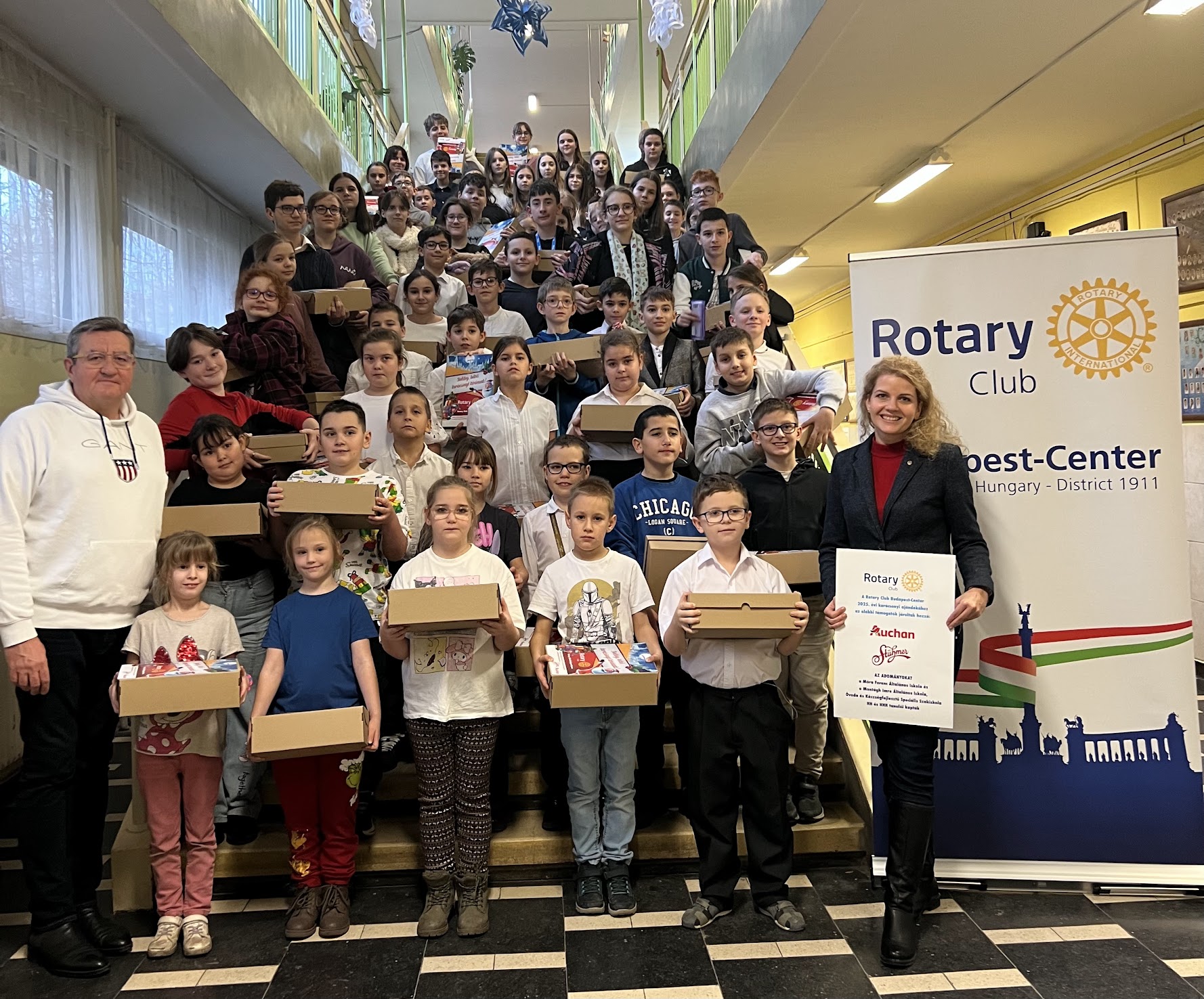 Cipősdobozaink idén is célba értek